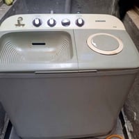 غساله نظيفه ما بيها اي عطل السعر خاص العنوان حي العامل الرقم0772941349...