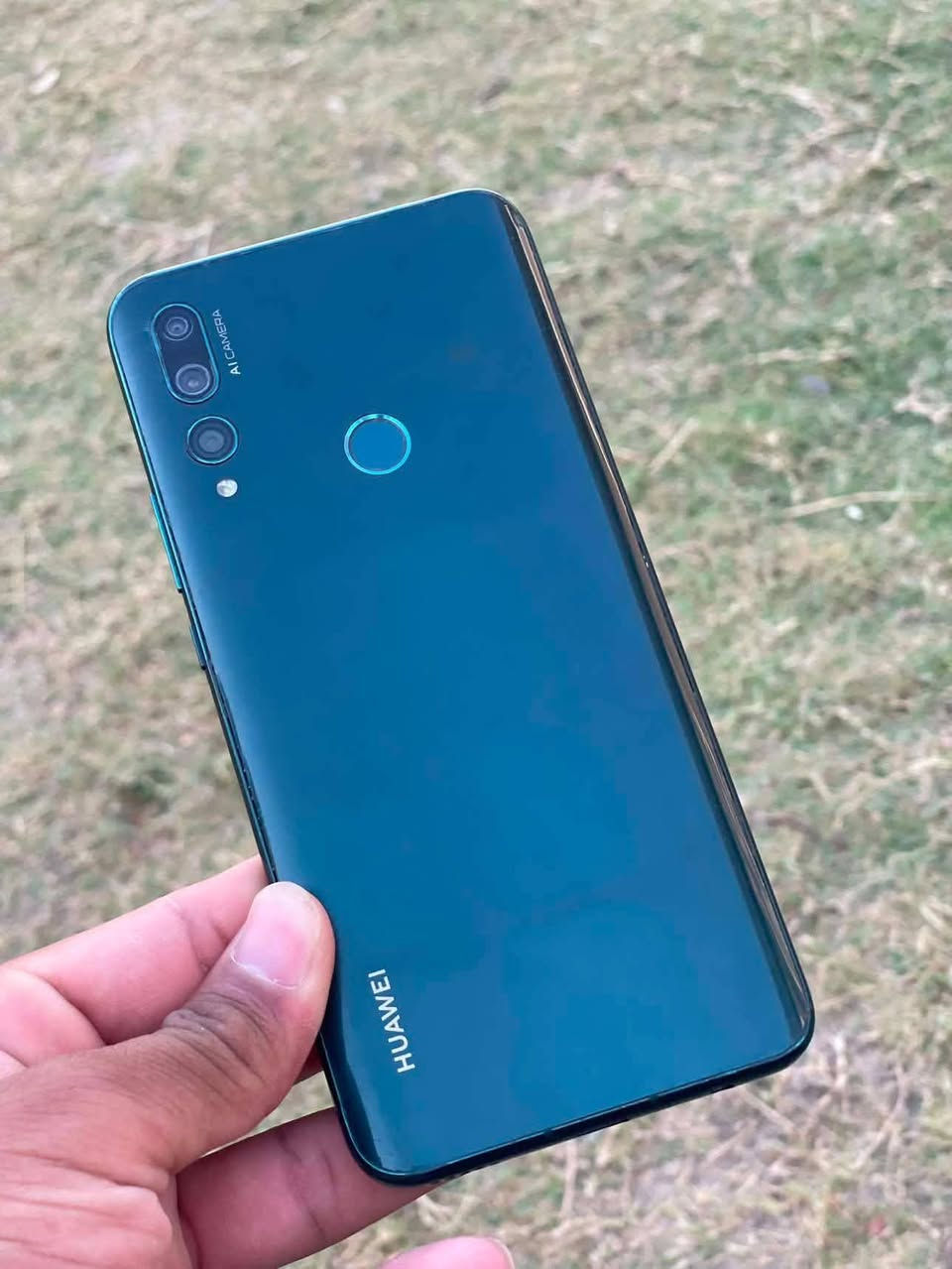 HUAWEI Y9 Prime 2019
مراوس بايفون ١١ او ٨ او ٧
واتساب ***********
