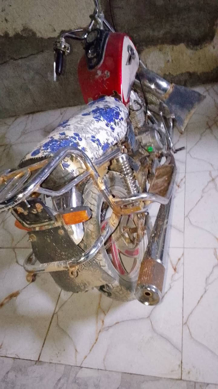 دراجه جونده مكينه خير من الله السعر250 بيها مجال 
كلك مكفوله عشائرين الستفسار ***********
