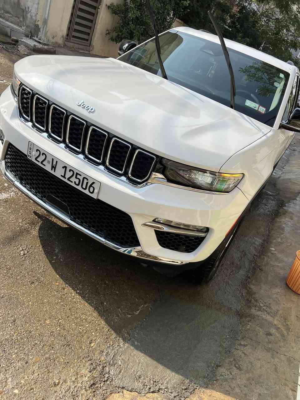 سلام عليكم 
جيب موديل ٢٠٢٣

سيارة ماشية ٢٠الف ميل 
سيارة حادث جاملغ بنيد مرجع بلادي 
ايرباك مرجع سستم 
مرقم اربيل بسمي تحويل ثاني يوم 

سيارة /٥/اراكبً المرغوب

سيارة فائة اللمتيد بلاس 
***********
