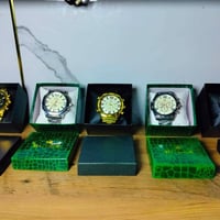 توفر الموديل الجديد من الساعات السير الحديد باحجام مختلفة و موديلات مخ...