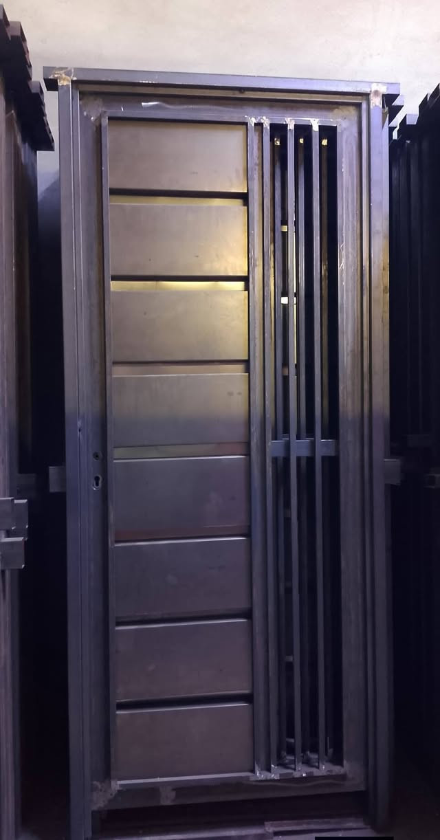 السلام عليكم حداد متفرغ حاليا للاتصال ***********/***********
