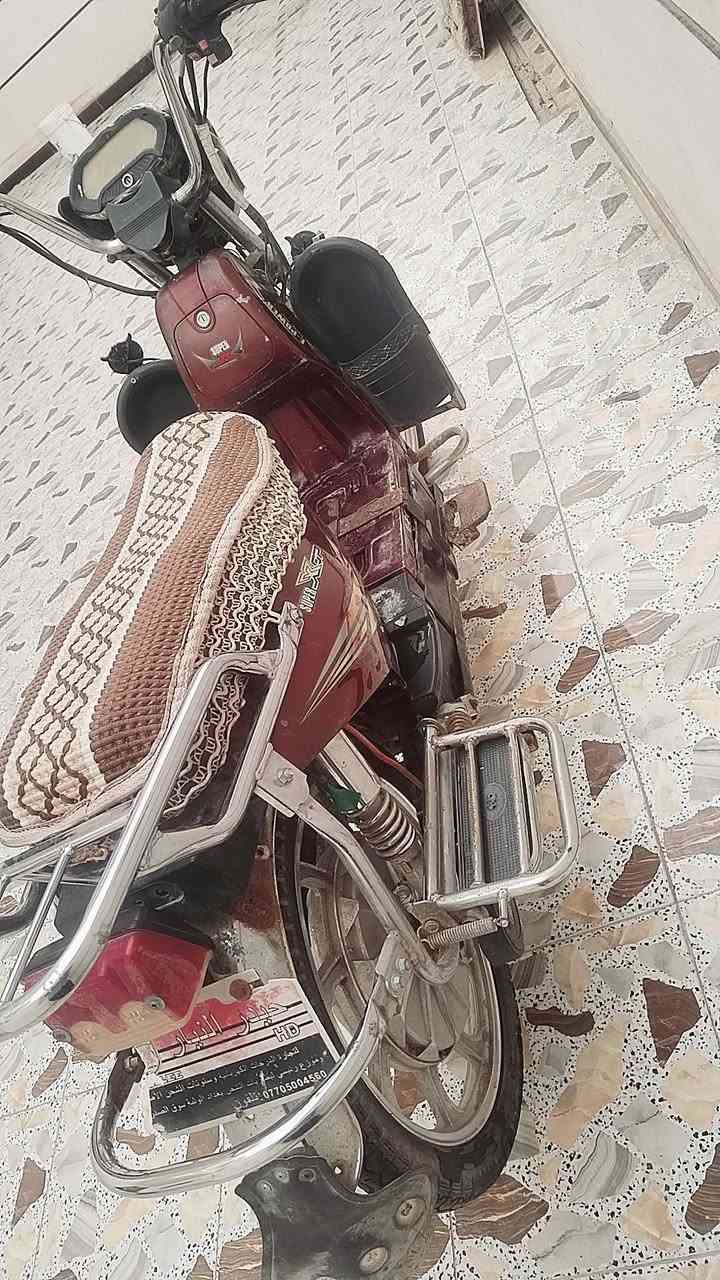 سلام عليكم ورحمة الله وبركاتة  مطور شحن للبيع السعر 150يراد له بس ملف للتوصل على  هذا رقم ***********
