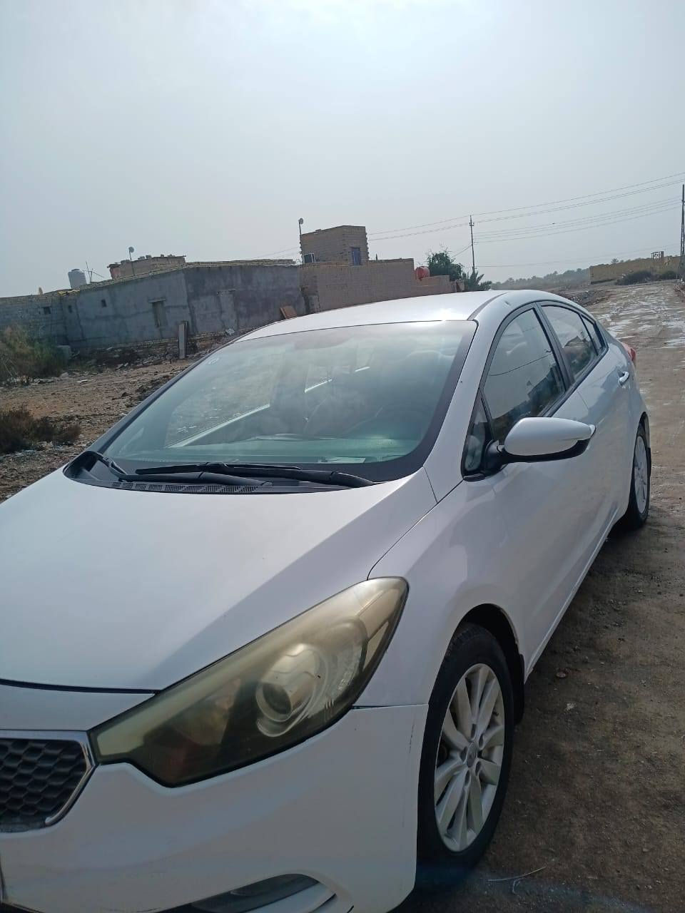 سياره سيراتو 2014 خليجي 
ما بيه حادث فقط دحجات خفيفه ع البارد معدله وكتاب الفحص موجود ب الصور 

السياره جاهزه من كلشي كير ومكينه وتبريد وحداديه 
السنويه لل27 بسمي مداور ثاني يوم 

المكينه1600

مكاني ناصريه للاستفسار/ *********** او ***********

السعر 110 وبيه مجال حك الجيه
