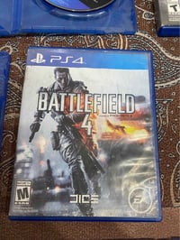 بلي فور • ٦ اقراص • نضيف وشغال