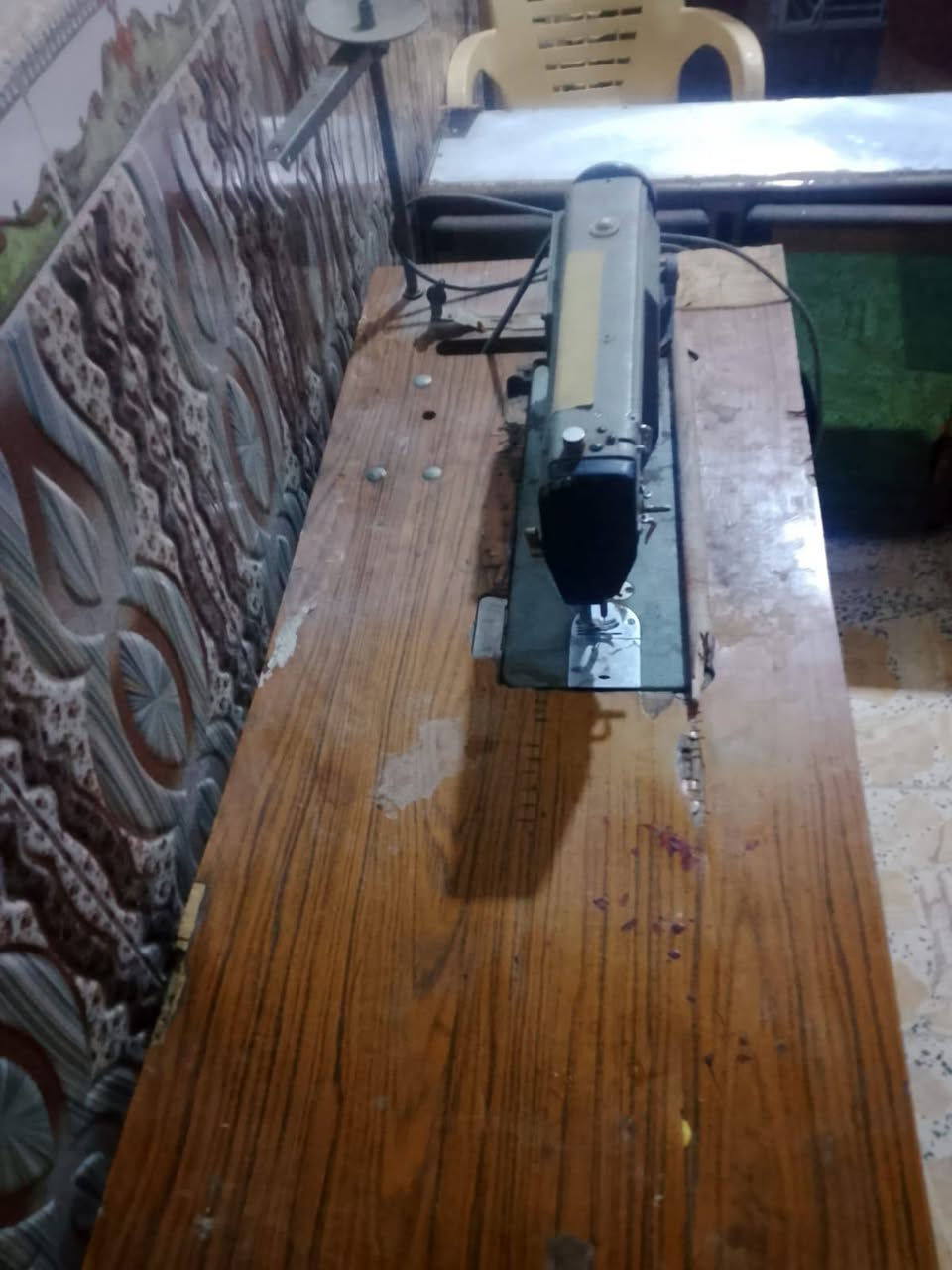 ماكينه خياطه للبيع شغال مكان النجف شارع 30 الحولي السعر 175 الاستفسار هذا رقمي ***********
