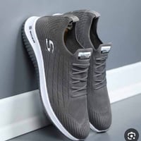 سكيتشر اصلي • مقاس ٣٦-٤٠ • مجمع الحجامي