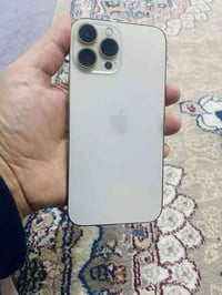 ئايفون ١٣ ى بروماكس ١٢٨ كيكا باترى ٨٦ نه كراوه هه وا نايا به زه مانى ب...