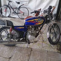 ورحمه الله وبركاته سيفان موديل 20 للبيع وشلت دهن ودرتلها صار صوت بلمكي...