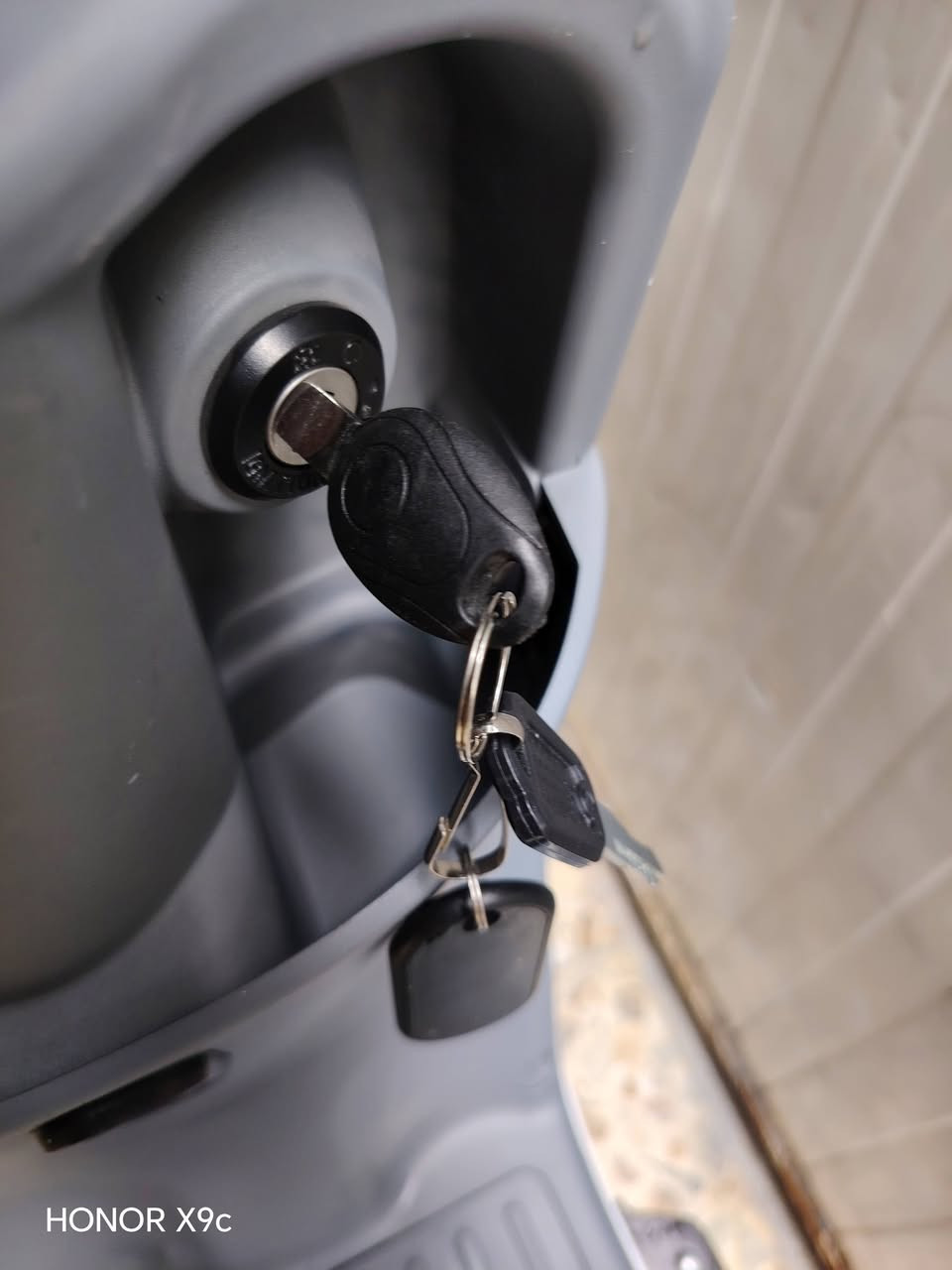 سلام عليكم عندي دراجه شحن جديده لوك السعر225مكاني الأمين الثانيه ***********
