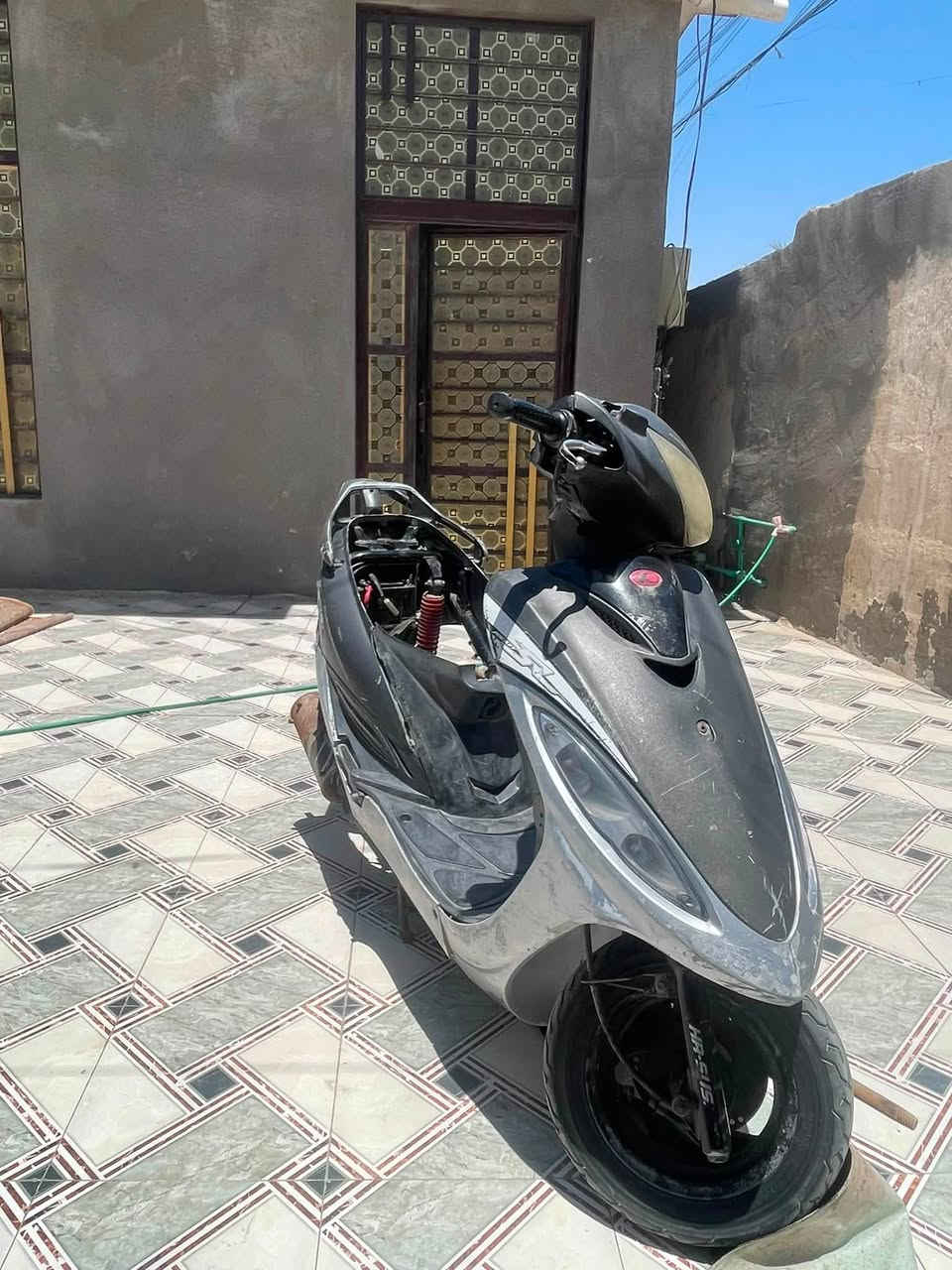 سلام عليكم
دراجه للبيع مكفوله كفاله عامه المكينه ما مفتوحه ولاتبخر 
وكشنها موجود
السعر275 الف وبيها مجال للطيبين
لا مايشتري لا يتعبنه وياه 
(للاستفسار)***********
