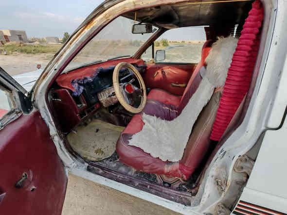 سلام عليكم للبيع بيكم نيسان موديل 91 محرك مكفول رقم 17 اكليزي سياره حلوه و جاهزه مكان سياره البصره الدير سعر سياره38 و بيه مجال رقم ***********
