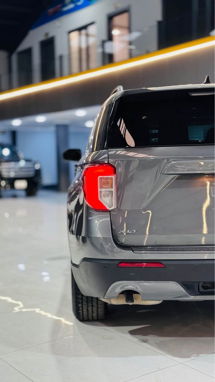 Ford explorer XLT
.
2023
.
ماشية ٨٥ الف كم 
.
2.3 L i4  turbo ( 300 hp) - اربعة سلندر 
.
سبعة راكب 
.
داخل اصفر
بصمة تشغيل:شغال
صندوق شفط كهربائي
عدد المقاعد(7) راكب
كشنات تدفئة:هیتەر
استيرن تدفئة:هیتەر
رادار أمامي و جانبي: ڕاداری پێش و دواو لاتەنیشتەکان
حساسات خلفية+كاميرا
گێڕ ماوس
Auto hold
Auto start
Auto stop
هاند بریک بەسمە
تبرید مركزي
Apple car play
Android auto
ABS,USB, AUX
لایت زینون
.
بدون صبغ، صندوق مبدل بیلادی و بی شویە بارد من جاملغ ، سونار موجود، رقم شاصی:
1FMSK7BH7PGA84667
.
سعر سیارە ٢٥٥ و بي مجال.

0773 220 4141
.
مکان سیارە کلار كالار, السليمانية
