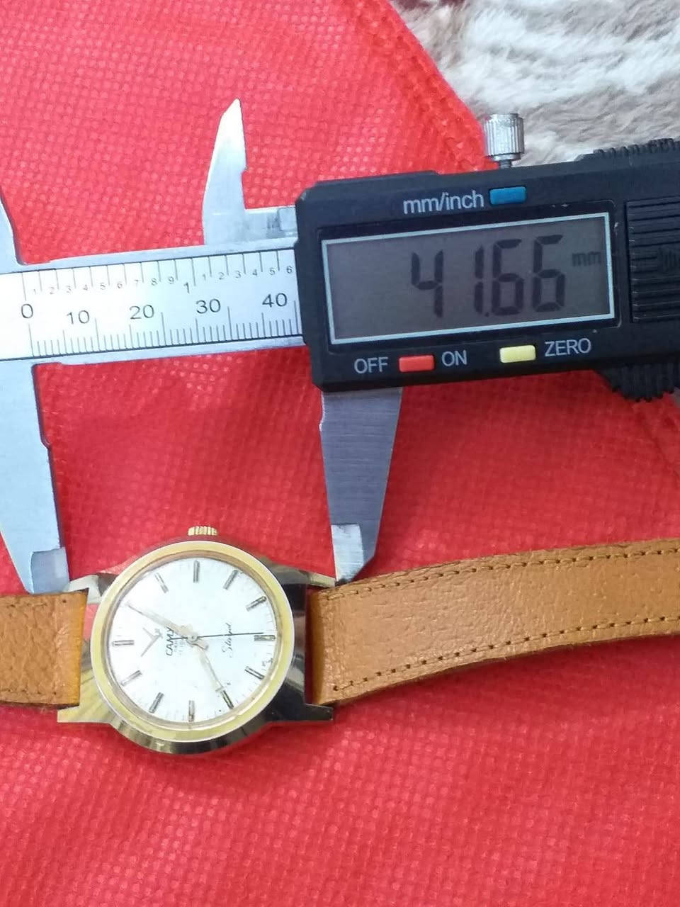 🌹🌹🌹🌹
السلام عليكم ورحمة الله وبركاته ..
⌚اخوان #السعر *85* الف دينار نهائي ..
👇👇👇
   ♥️CAMY GENEVA♥️
⌚كامي جنيف تكويك سويسري ..
⌚مكينة سويسري اصلي 17 حجر..
⌚الساعة طلاء ذهب ..
⌚ سنة الصنع 1977 ومختوم والكيس خالي من اي شخط..
⌚القطر 33 ونص  ×  41 ونص وموضح بالصور..
الساعة نظيفة وشغلها مضبوط...
⌚#السعر * 85* الف دينار نهائي ..
♥️والتوفيق للجميع ♥️


**إذا كنت صاحب هذا الإعلان وتريد حذفه لأي سبب، رجاءا أرسل رسالة إلى الدعم الفني**