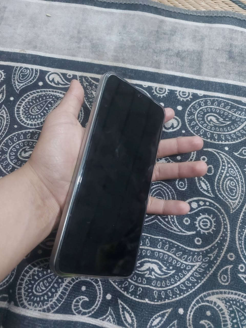 سلام عليكم جهاز ريلمي 60x ذاكره 64 رام 5 جديد صار 5 ايام مستخدم كامل ملحقاته مراوس ويا ذاكره 128 السعر 125بي مجال قليل حك جيه مكاني كركوك حي العسكري التواصل واتساب فقط ***********
