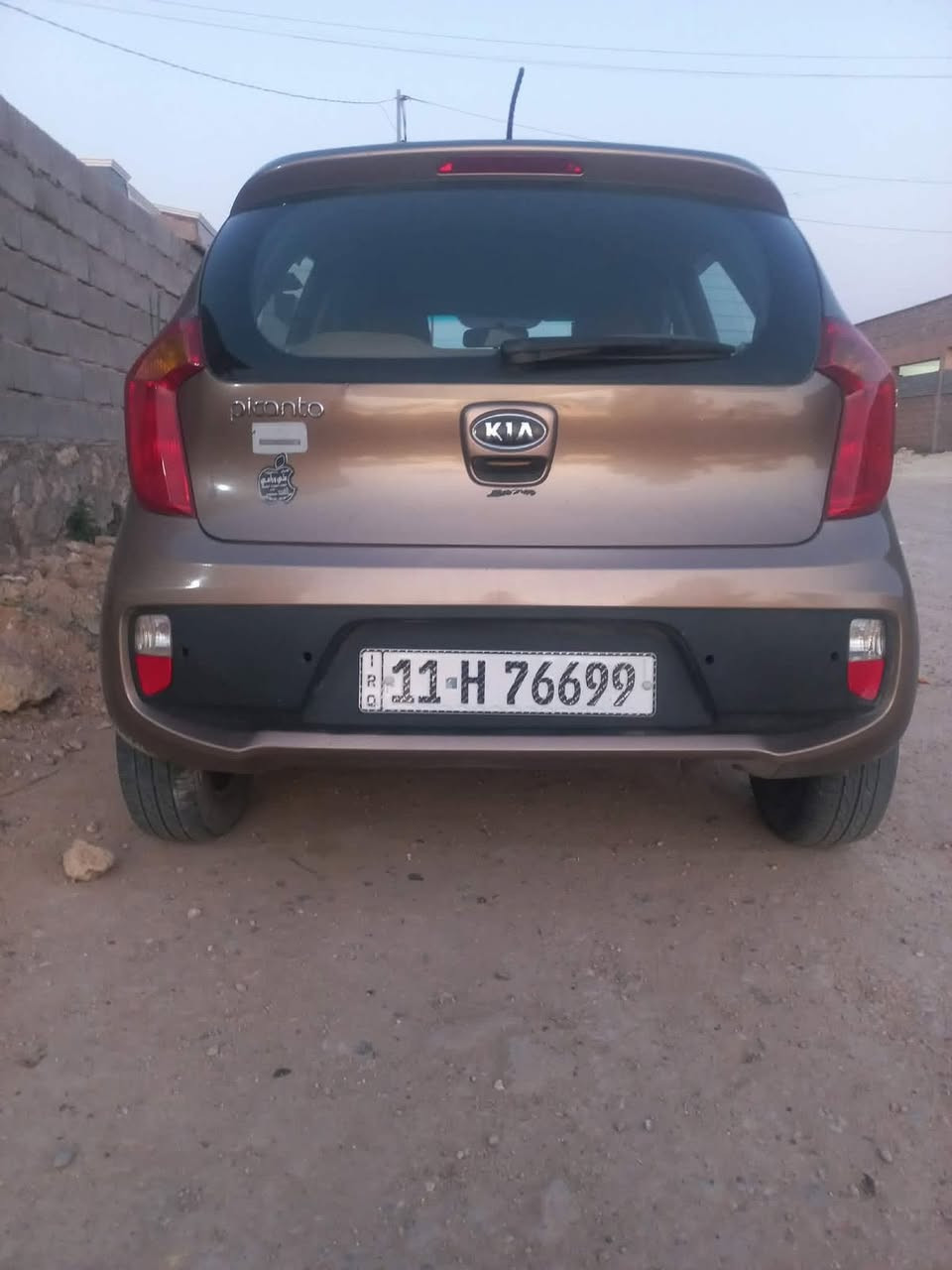🚗✨ السلام عليكم
فرصة حلوة لعشّاق السيارات الاقتصادية 👀🔥

سيارة كيا بيكانتو موديل 2012
✔️ مكفولة من الصبغ والضربة
✔️ بيها جراد خفيف فقط

🔧 المواصفات:
• مكينة / كير / تبريد — تمام 100% ❄️
• صدر وتخم نظيف
• تايرات + دوشمة بحالة جيدة
• تبريد ثلج وجاهزة للاستخدام اليومي

📄 رقم جديد
🔁 تحويل فوري ثاني يوم

💥 السيارة مرتبة وحلوة ومريحة بالاستعمال

🤝 أقبل مراوس بسيارة أعلى (سيارة عالية) مع دفع الفرق

💰 السعر: 77 وقابل للنقاش

📍 المكان: بغداد – الزعفرانية

📞 للاستفسار: ***********
📱 واتساب: ***********
