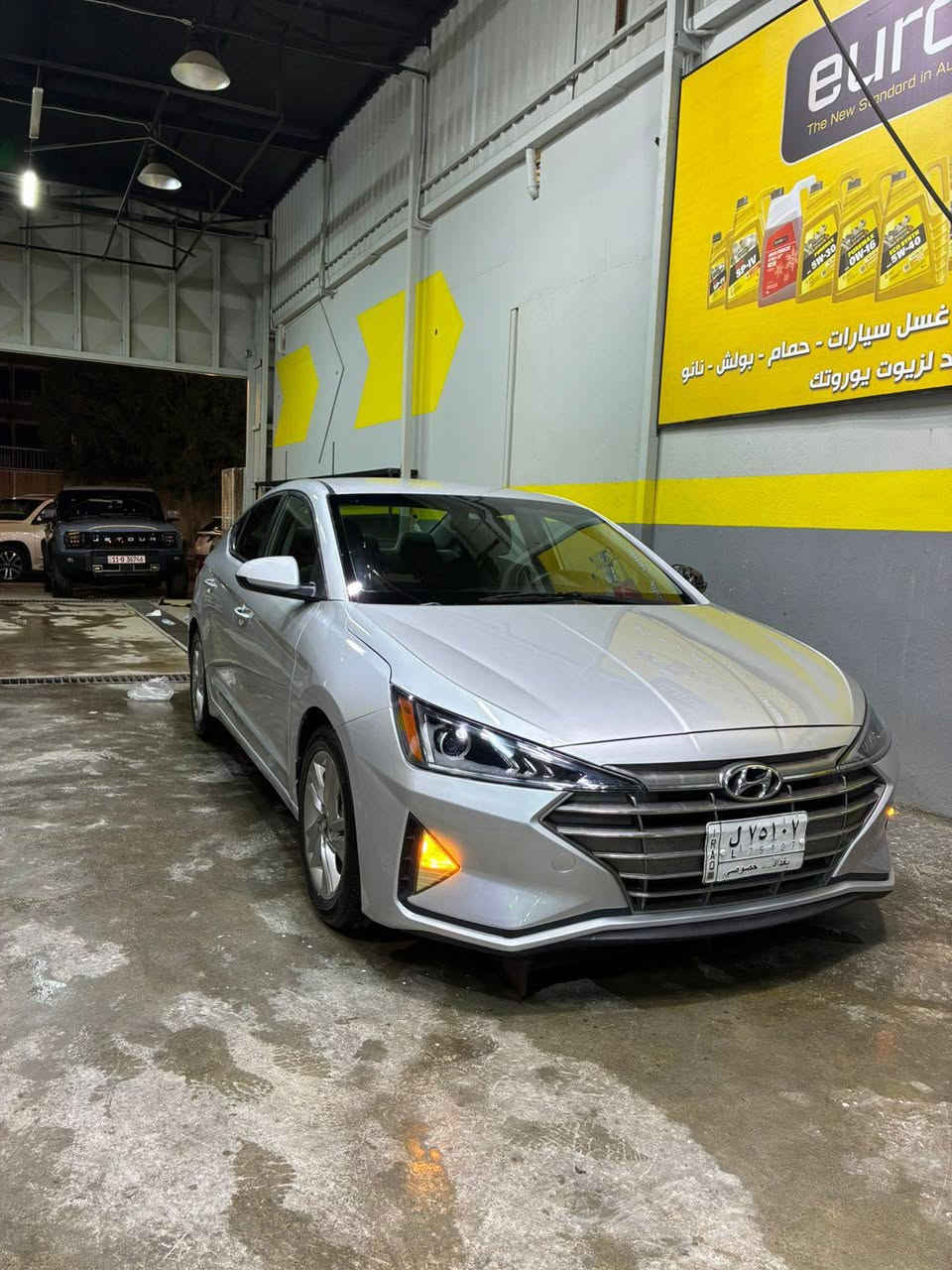 السلام عليكم
النترا 2019 وارد امريكي  رقم بغداد بأسمي 
محرك 2000 دوش 
الكير AT المرغوب
الصدر كله جديد
تخم تاير جديد
اللايت زنون اصلي 
تدفئة وتبريد
السياره ما بيها نقص كلشي جديد
السياره ماشيه 110000 
السعر 140 ورقه وبيها مجال بسيط
مستعجل ع البيع
***********
