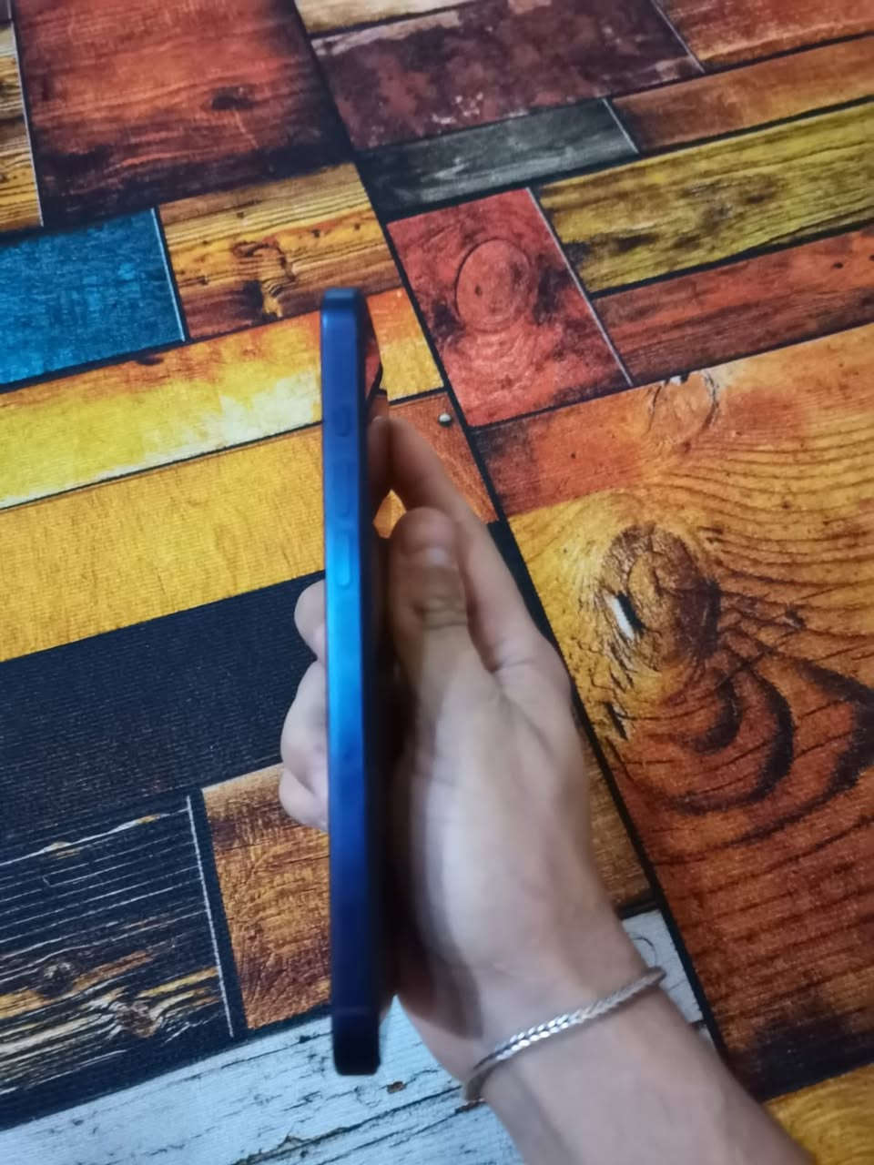 سلام عليكم آيفون 15 pro max ذاكرة 256 نموذج M جهاز شرق اوسط مداخل صيانة شرط الفحص تأخذ من باب بيتي جهاز بلاد اي قطعه ما مبدل بطارية 87 استخدام شخصي لون مميز غراضه كامله باكيت شاحنة كيبل السعر 1250 او بي مجال للشراي قابل للتفاوض مكان بغداد زعفرانية الرقم *********** ممتواجد خاص تحياتي
