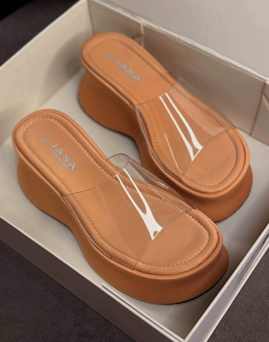 جديد NEW

كوالتي عالي جداً 

Size 36.37.38.39.40.40.41

شغل يدوي 
دبّان طبي 

كعب 5cm

اسود  بيجي  بني  ماروني

للحجز والاستفسار دايركت 

كوني هنا viola 
الثقه. الراحه. الجمال


**إذا كنت صاحب هذا الإعلان وتريد حذفه لأي سبب، رجاءا أرسل رسالة إلى الدعم الفني**