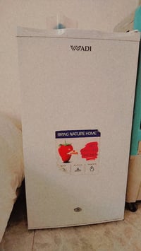 ثلاجة • نظيفه • تبريد فول