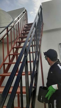 صباغين • باب حديد