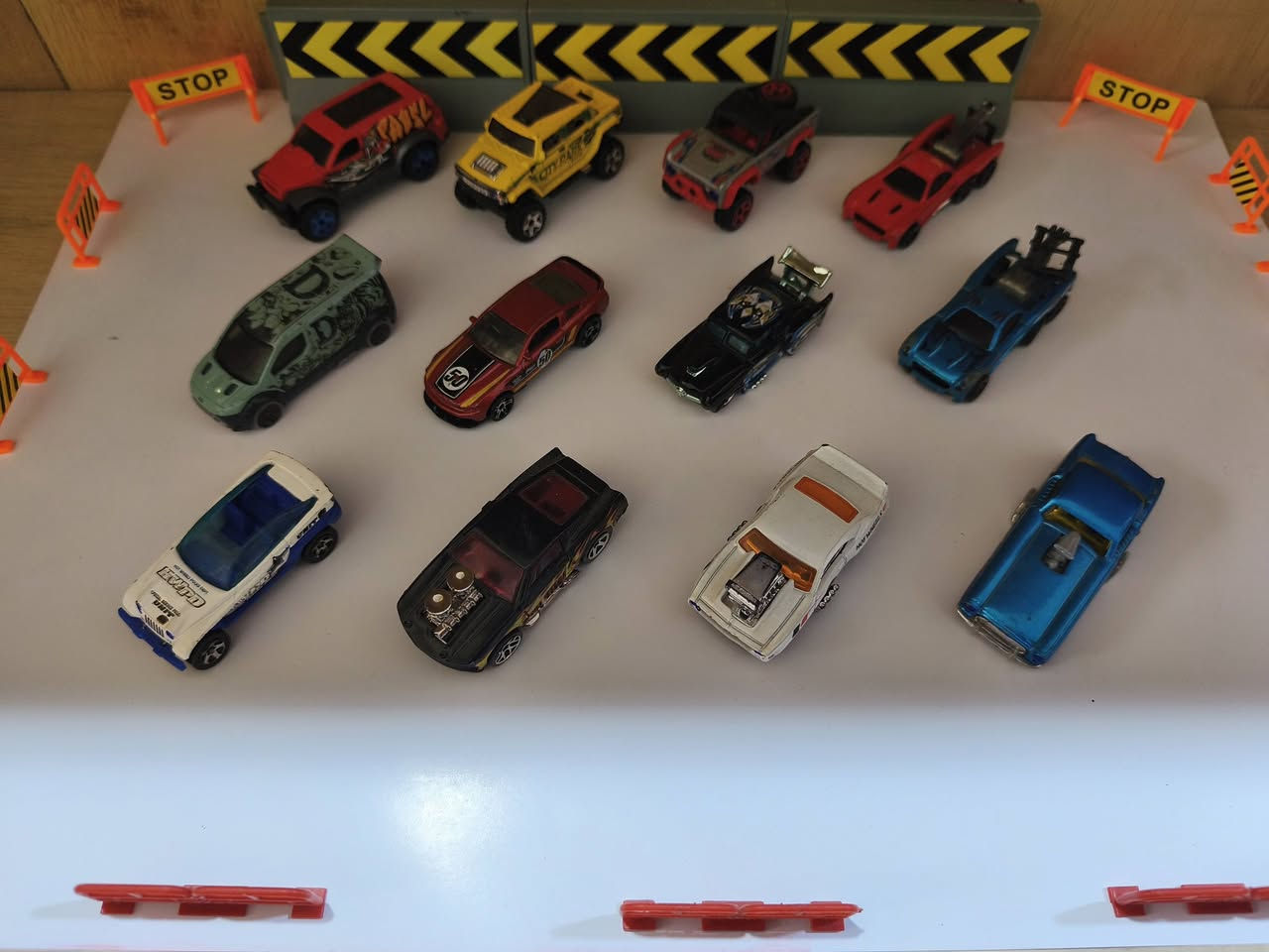 السلام عليكم .
للبيع سيارات حديد حجم 64 هوت ويلز و ماتج بوكس سعر القطعة الواحدة ٢٠٠٠ دينار فقط يتوفر توصيل .


**إذا كنت صاحب هذا الإعلان وتريد حذفه لأي سبب، رجاءا أرسل رسالة إلى الدعم الفني**