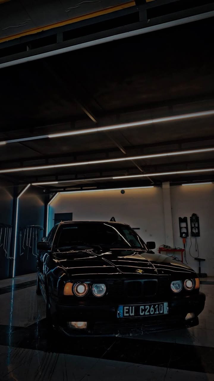 Bmw  520 بۆ فرۆشتن
سعر 22 و معامەلە
مؤديل1992
مكينه 20  گيرحادي
منفيست اسلي يبراهم غليل 2جام كاره با قفل مركزي
ABSته بريد ساردو گرم
حام بؤياغ  له سر ساغه
چوار تايه و ويلي لؤك  
گؤرينه وه ش ده كه م له سه ر دل گرتن
بۆ زانیاری زیاتر وەرە نامە یان تەلەفۆن بکە
*********** أربيل, العراق
