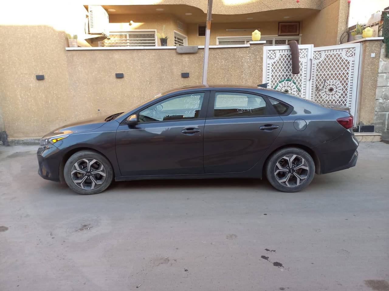 فورتي وارد أمريكي
حادثها قبق صندوق مبدل نفس الون 
موديل 2024 
بدون رقم المنفيس بسمي 
السعر 153 وبيها مجال 

الاستفسار اتصل ***********
 
مكنها بغداد الامين
