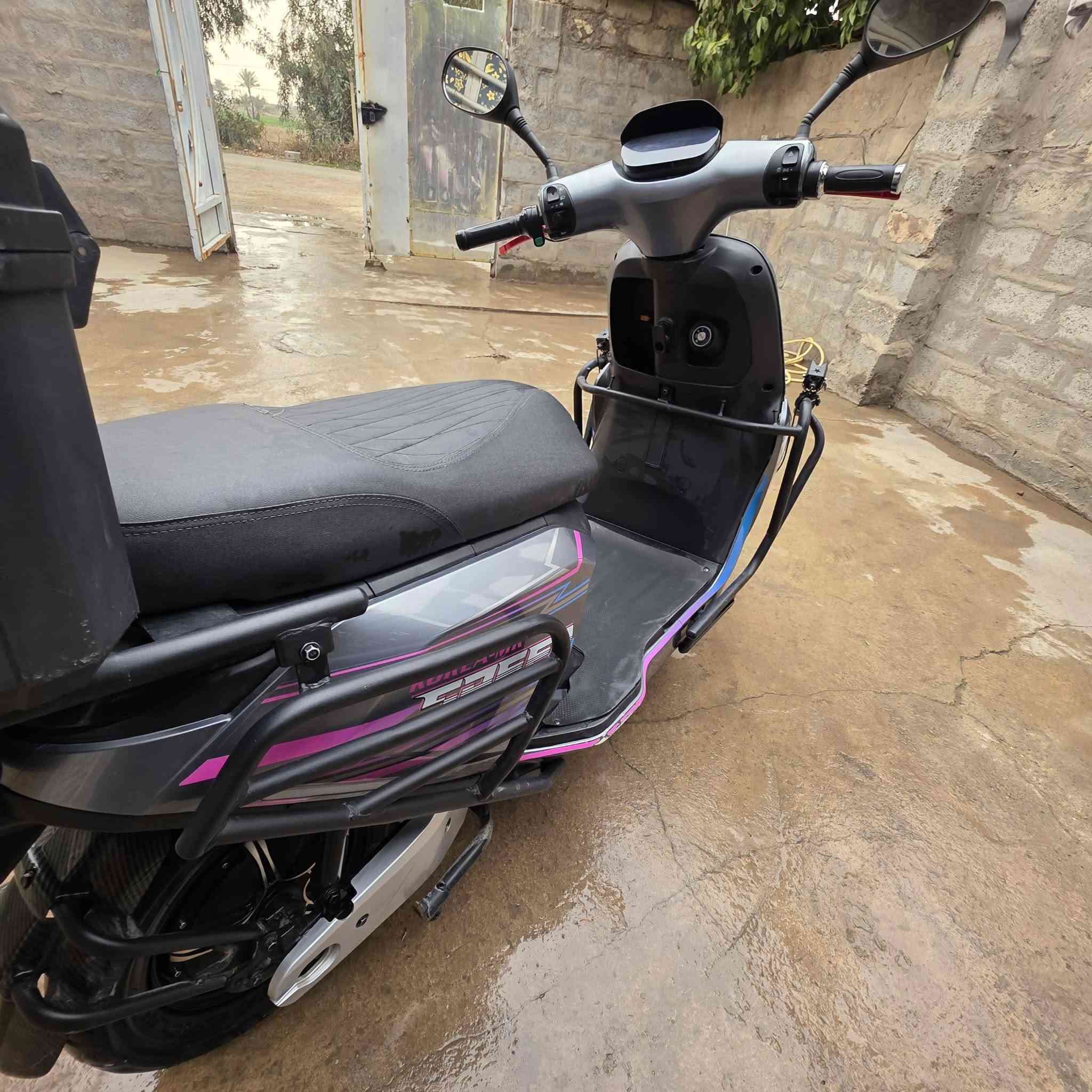 السلام عليكم يوجد دراجه شحن الملف الفين دراجه مستعمل شي بسيط جاهزه اي نقص مابيها مرواس او سرفيز وللبيع الاستفسار *********** بلد
