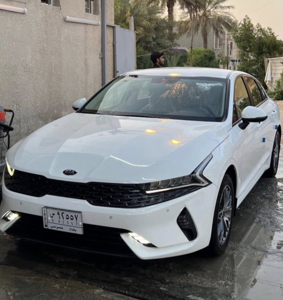 المواصفات سويج بدون شاشة
وارد خليجي مصبوغ باب فقط
العداد 81 ألف كم حقيقي 
كير مكينه مكفولات تجي تفحص و تاخذ
السيارة نظيفة وجاهزة للاستخدام
 العنوان: بغداد – الخضراء
 رقم الهاتف: ***********
