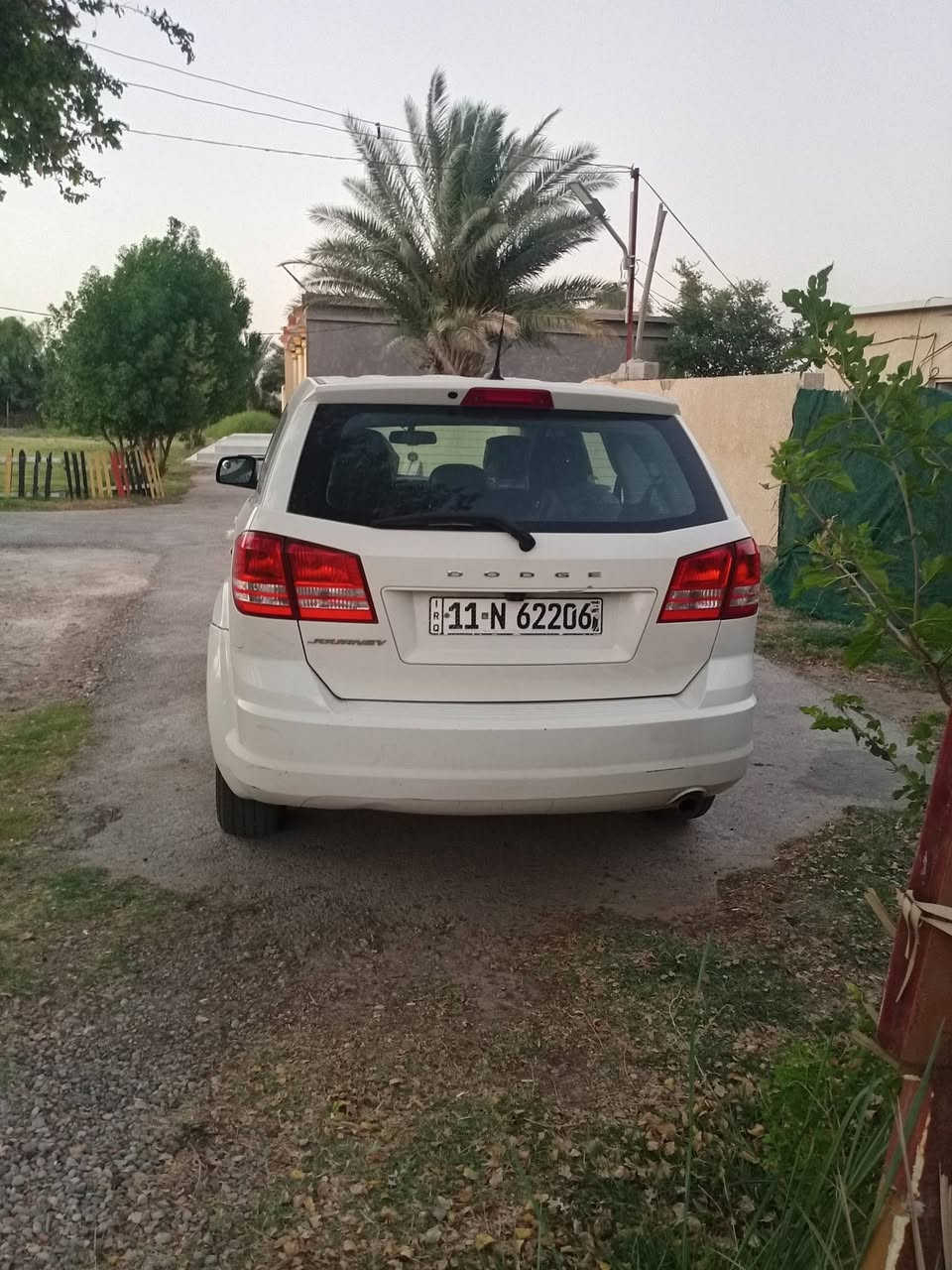 للبيع دوج جورني موديل 2014 محرك 2400 العنوان ديالى بعقوبة قرب جسر الشريف الرقم ***********
