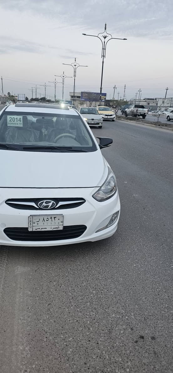 ✍️سلام عليكم🙋‍♂️
⭕️اكسنت موديل ٢٠١٤خليجي
⭕️مواصفات سياره   
سياره ماشيه بس ١٦٠ الف 
سياره بيها صبغ هلال ويم الباب اشوي   
⭕️محرك ١٦٠٠ دوش دبل قطرة
⭕️فتحة سقف
⭕️نضام ايكو اقتصادي
⭕️اشاير بالمري
⭕️تحكم ستيرن ثلاجه بالچكمچه 
⭕️شاشه تاب اصلي كامره خلفيه
⭕️داخل بيجي نظيف
⭕️5 ويل كب كروم
⭕️تبريد تدفئة ممتاز ❄️
⭕️رقم بصره  مشروع وطني
⭕️العنوان بصره دور الشرطه 
⭕️تفاصيل اكثر *********** متوفر واتساب
⭕️⭕️⭕️⭕️⭕️السعر ٩٨ ورقه$⭕️⭕️⭕️⭕️⭕️ البصرة, العراق
