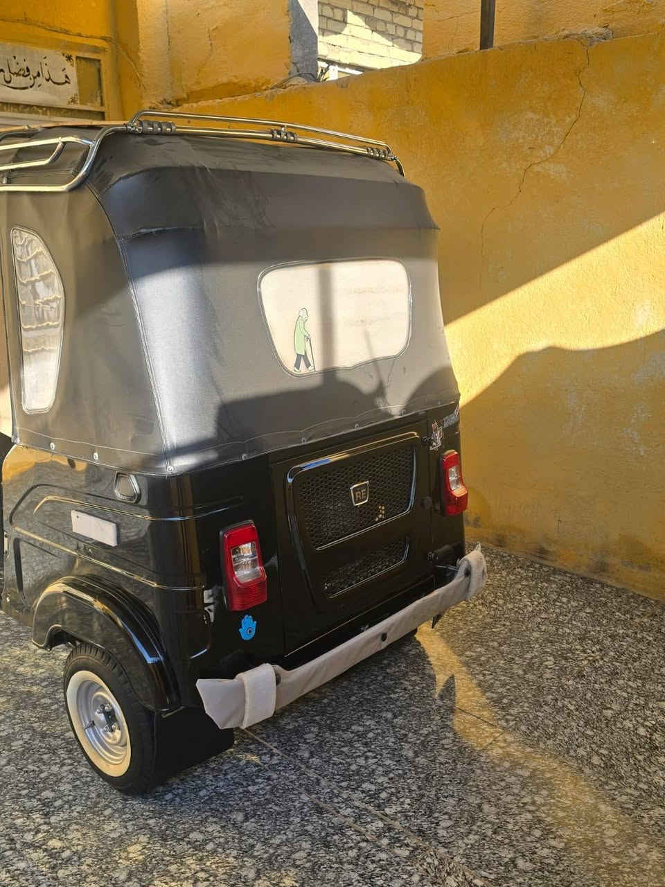 السلام عليكم
تكتك للبيع موديل 23
السعر 9ونص 
كفاله عامه 
الشراي يتصل على هذه رقمي
***********
