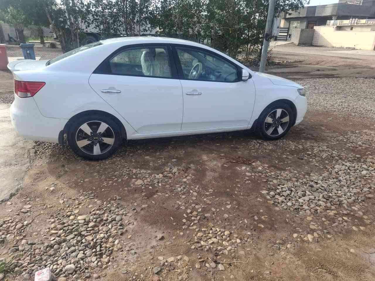 كيا سيراتو خليجي رقم اربيل موديل ،2012 سنويه نافذه
كير ومكينه وتخم تاير وتبربد شرط الفحص
بيه صبغ نص باب السايق بدون دوخل والباقي كفاله عامه من بارد من كلشي ٠٠٠٠٠٠٠٠
مواصفات تحكمات اشاره ب المري 
شاشه ايباد كامره خلفي وحساس
مكان السياره واسط الكوت الزبيديه الشارع العام
السعر 105
***********
