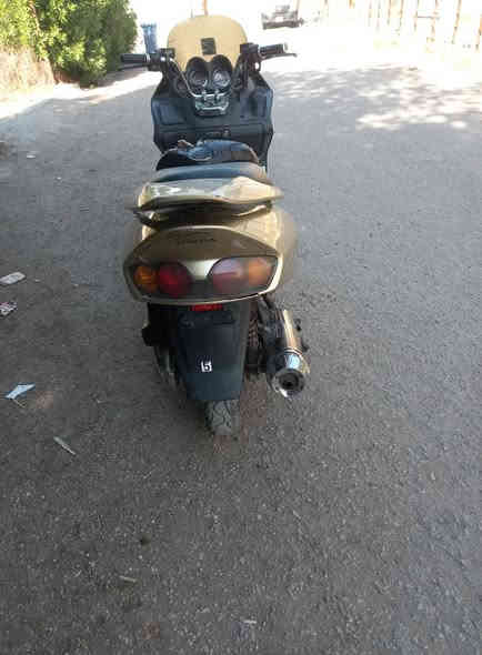 فورزة اسويج بية منفيس مجفت جديد باتري جديد لون ذهبي مميز  كيج حماوة بانزين لايت بك لايت هورن كلة شغال بية الصالنصة مكسورة ولحمتة بس مانضبطت وجعجة ماشادة اخوان ابيع كوم حديد السعر 350 مستعجل حيل مكاني زعفرانية ***********
