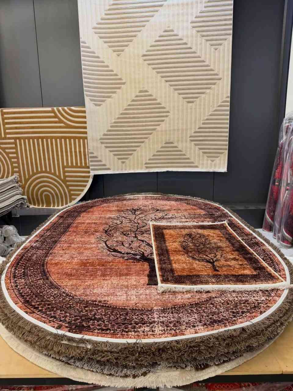 البيضوي قياس 230×150 +دواسه 90×60  موكيت بريلانت تركي الاصلي متوفر بجميع القياسات والموديلات


**إذا كنت صاحب هذا الإعلان وتريد حذفه لأي سبب، رجاءا أرسل رسالة إلى الدعم الفني**