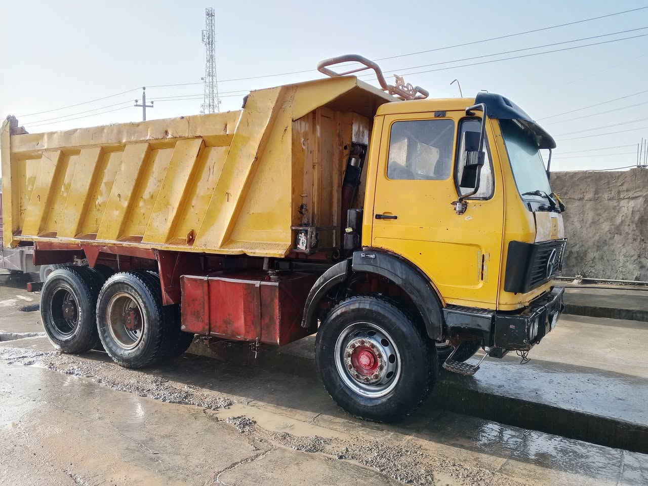 البي موديل 80 مجموعه نص جي اف رباط عدل بوربرن جبير الكير 112برميل والمكينه 25عل شرط الشراي يتصل***********
