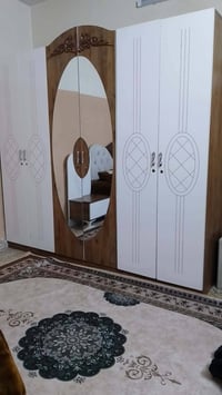 غرفه تركي نظيفه • مكينه خياطه يابانيه