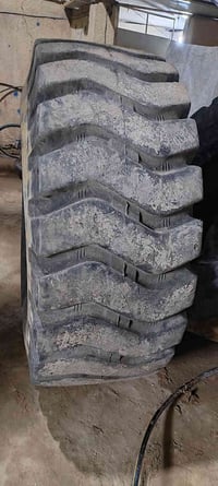 تاير • ٢٣ ونص على ٢٥ • جوبلس صيني