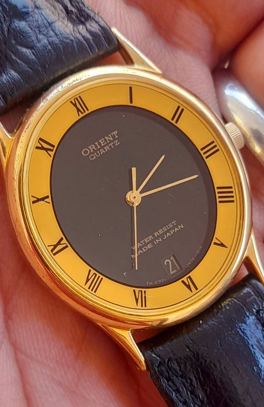 Costa silver 💥 
 اورينت ياباني اصلي كوارتز بطاريه حاله ممتازه كما هو موضح بالصور بدون مشتملات .😍😍
📌العنوان: طنطا شارع المديرية.
                 طنطا شارع الجلاء
جنوب سيناء. شرم الشيخ .السوق القديم مول تيران محل ٨٠
للتواصل والإستفسار على رسائل الصفحة أو واتس 01000188248

متاح شحن جميع المحافظات.
الدفع فوري .فودافون كاش أو عند الاستلام 

#كوستا_للفضيات #فضه #انسيال #احجار_كريمة #دلاية #Costa_sliver #silver_jewelry  #silver #ring #bracelets  #stones #gemstone #sale #watches #swisswatches #silverstone  #gift #Pandora 
#Fashion #fashionlover  #pandent  #sterlingsilver #pearls #jewelryfactory #manufacturer #silvermaker #daily #jewellerydesign


**إذا كنت صاحب هذا الإعلان وتريد حذفه لأي سبب، رجاءا أرسل رسالة إلى الدعم الفني**