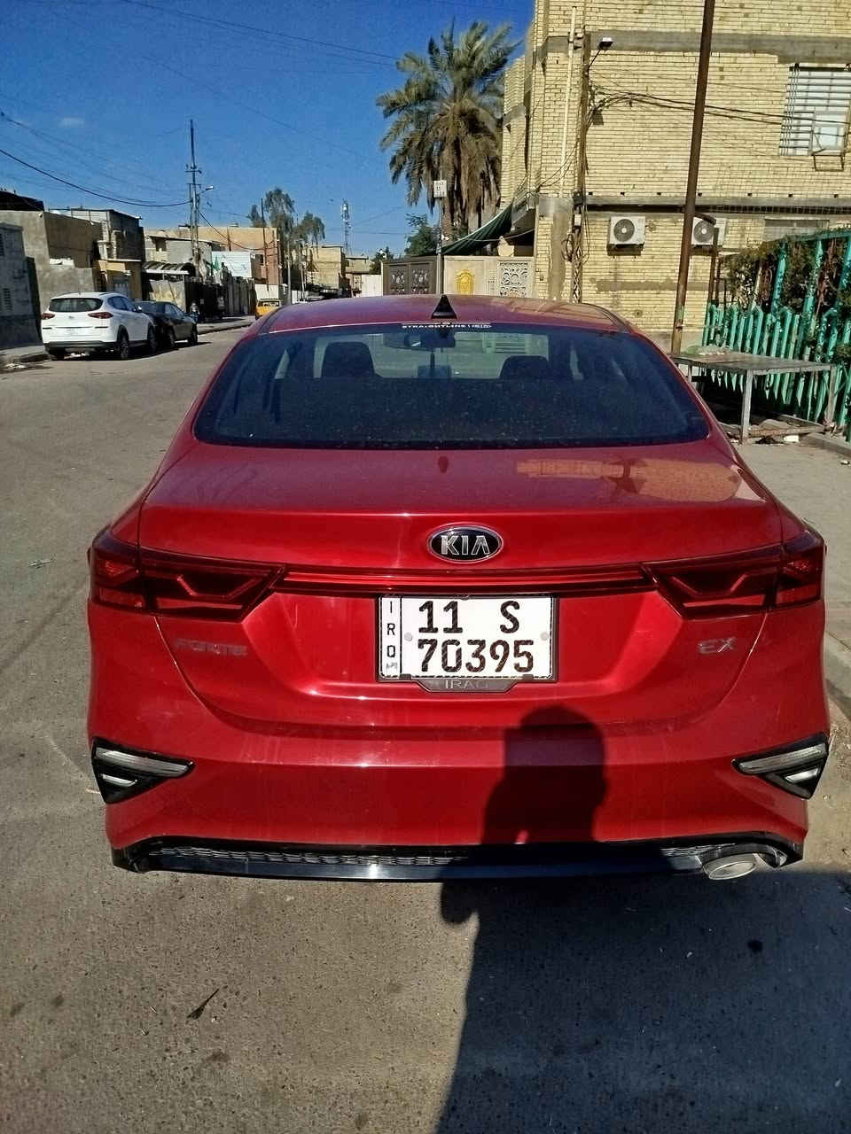 السلام عليكم
فورتي 2021 EX ماشية 52الف 
حادث جاملغ وبنيد السعر 130وبيه مجال 
المكان بغداد مدينة الصدر 
رقم الهاتف ***********
