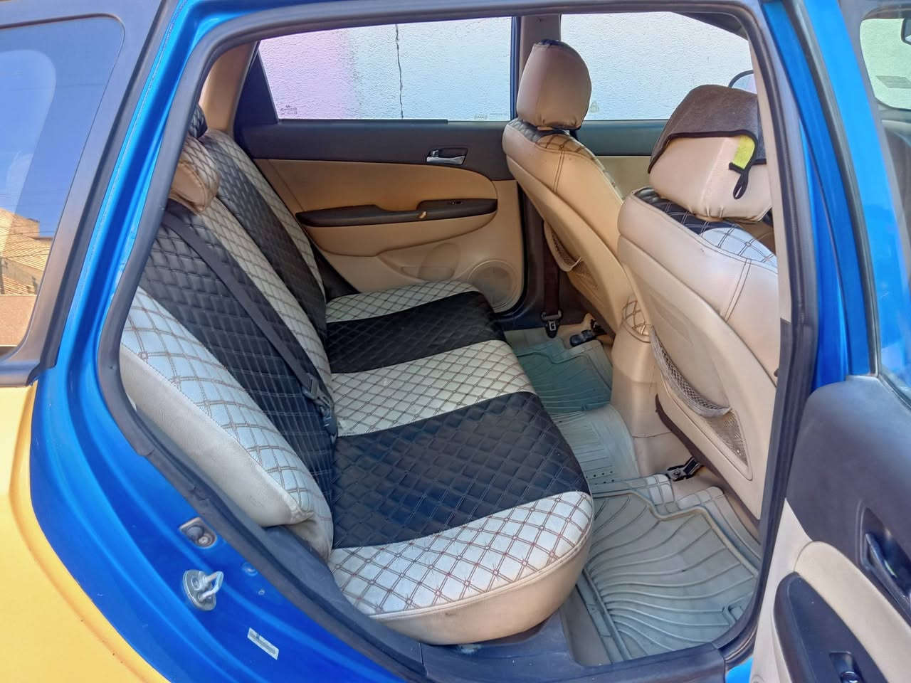 السلام عليكم
النتره تورنج للبيع 

وارد امريكي 

حادث السياره فقط خشم جاملق السكن الايسر 

موديل: 2011

محرك: 2.0 

رقم: ديالى جديد 
مكان: بغداد 

فتحه:  سقفف

تبريد+تادفئه شغال 

تخم تاير جديد. 

للستفسار: ‏‪0771 738 4608‬‏
