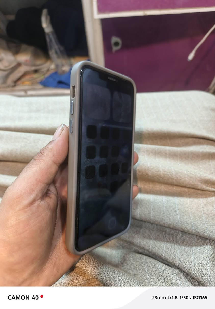 ايفون📱 11بروه ماكس ذاكرته 256بطاريته 80بل حسابه 82دبل خط مامفتوح وتر فقط فطر بظهر بدون ملحقات مكاني نجف استفسار خاص او واتساب ***********    سعر 290قفل من الخير بدون عمله
