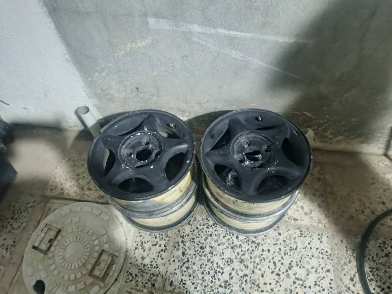 وياله للبيع  حجم 13 المكان الفلوجه اتصل على الرقم ***********

