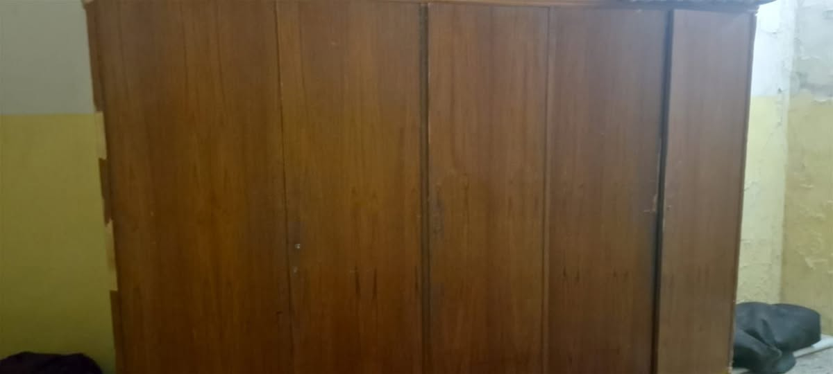 قنصورخمس ابواب للبيع قفلو ١٠٠ للاستفسار الاتصال على الرقم ***********
