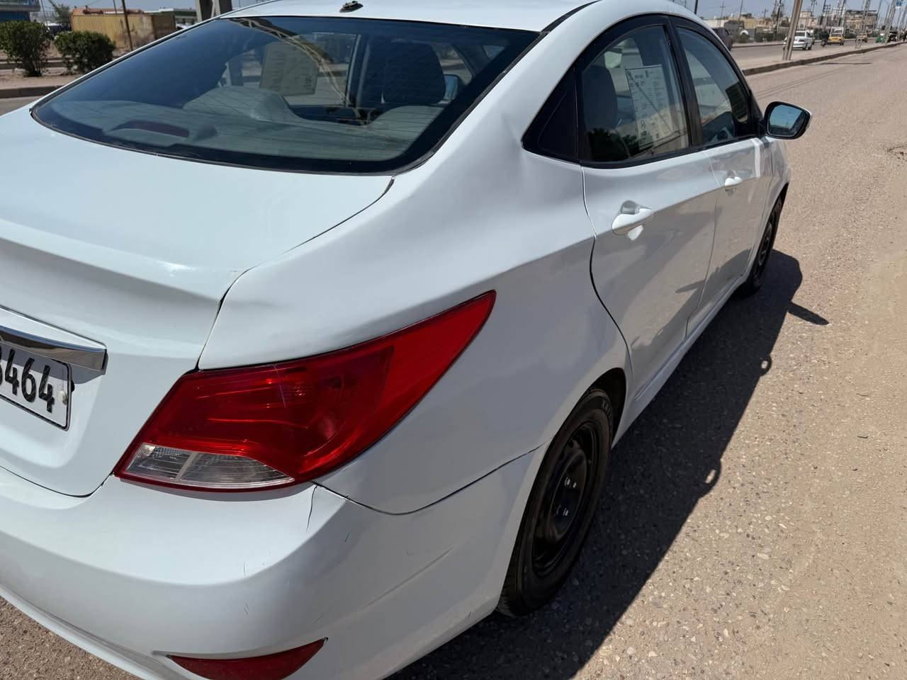 اكسنت خليجي موديل 2016 رقم بصره دولي سنويه جديده سياره نص فول مكينه 1600 دوش كفاله سياره بيها جاملغ خلفي مصبوغ فقط سياره جاهزه كير مكينه حداديه تخم تاير تبريد تدفئه كله شغال سعر 89 مكاني ميسان لعماره *********** المجر الكعبي, ميسان
