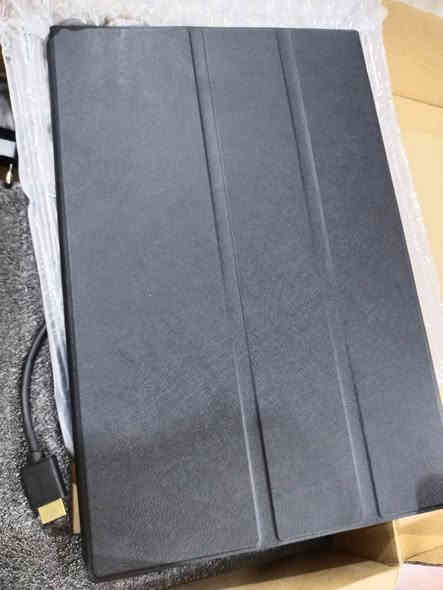 شاشه مونيتر تدعم ips ودقه 4K تدعم تردد 144 مع نظام لمس حجم 16انش السعر 150 ثابت اي استفار راسل وبالخدمه او اتصل واتساب ***********
