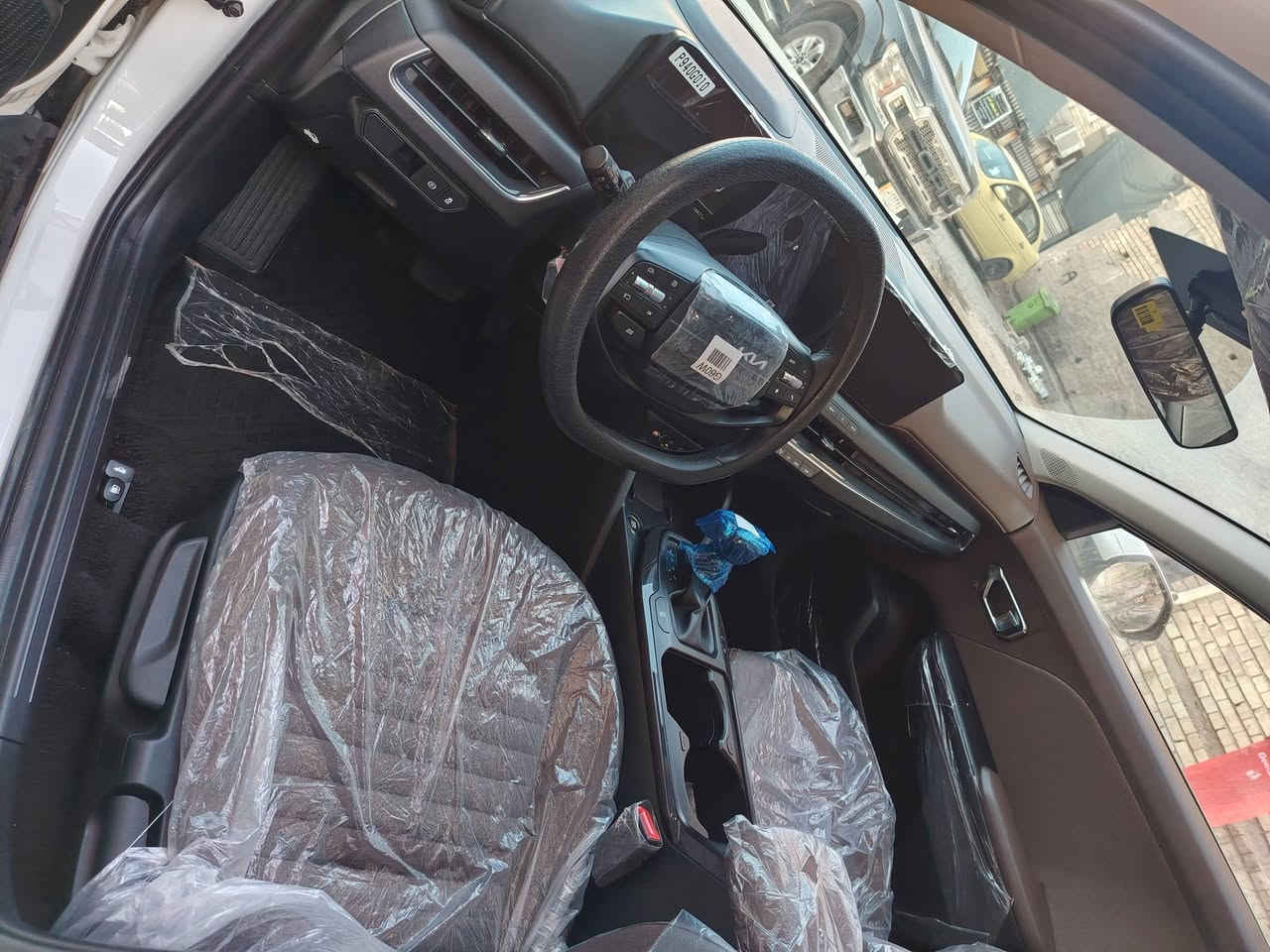 سلا عليكم كي فور خليجيه مكينه 2000 مال دوليه ام الضمان مكفوله كفاله عامه رقمه بغداد ماشيه 14الف سياره بوضع الشركه مكان الغزاليه ***********
