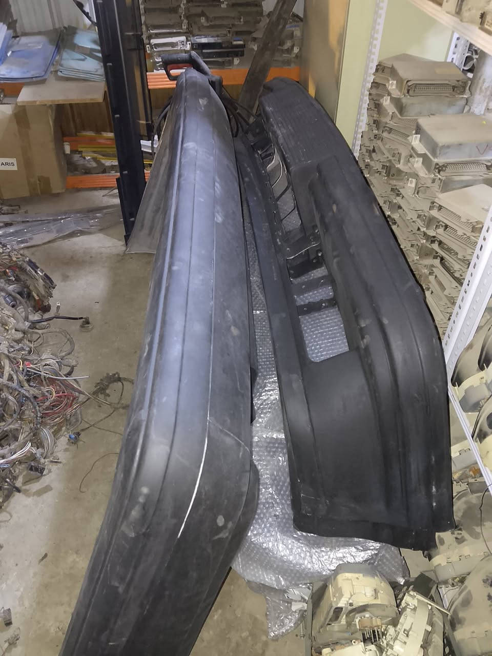 متوفر ادوات احتياطية لل BMW محلات أبو حيدر التميمي بصره الزبير شارع الشعيبه الجديد  قرب جسر سكة القطار رقمي ***********
