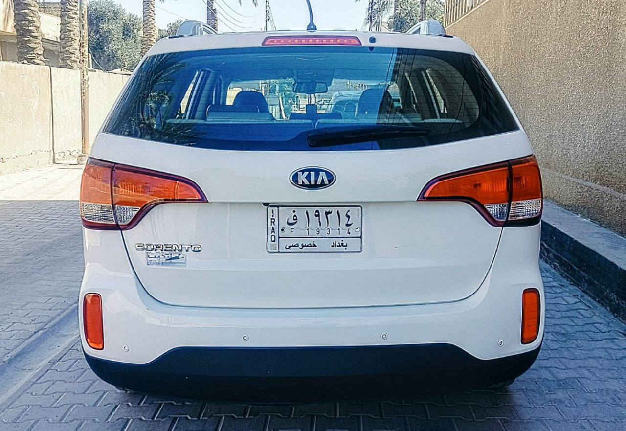 سورنتو 2014 مكينه وكير مامفتوحات ٢٤٠٠  بيه باب سائق صبغ ولبنيد عله كد شبر موضح بسونار ماشيه ٢٣٥ السعر ١٥٧ وبيه مجال  ***********
